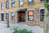 77 St-Vallier Hotels in 