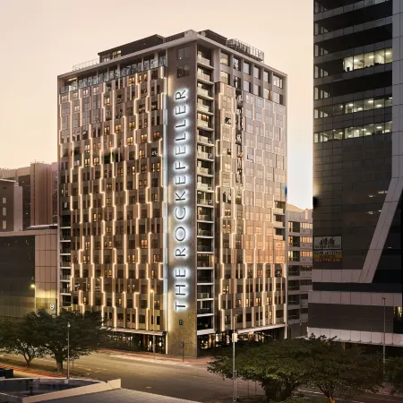 The Rockefeller Hotel by Newmark Отели рядом с достопримечательностью «City Hall»