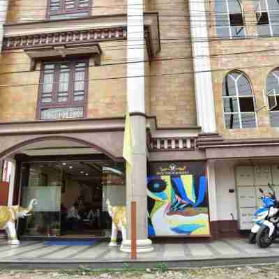 Hotel Venkatesh Regency Hotel Exterior