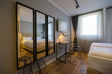 Nikii City Hotel Отели в г. Леверкузен