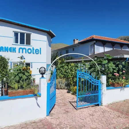 ÖRNEK Motel
