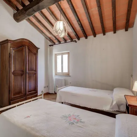 Varna Charm Tuscan Getaway
