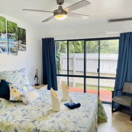 Red Hibiscus Villas
