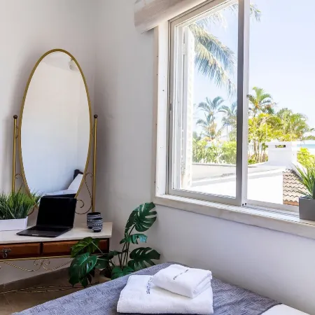 Linda Casa a 50m da Praia Com Churrasqueira e Jardim