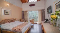 Neelesh Inn- A Luxury Lake View Hotel- 20 Kms from Nainital Hotels in Bhim Tal