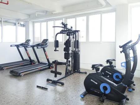 Comfy and Nice Studio at 27Th Floor de Prima Apartment Отели в г. Sei Putih Tengah