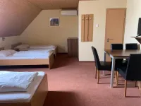 City Hotel Agoston فنادق في بيكس
