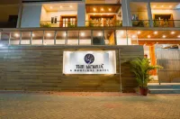 The Mohua - A Boutique Hotel Hotel dekat Sun Temple