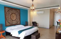 Casa Almarenzo Bed & Breakfast Hotel di Bolinao
