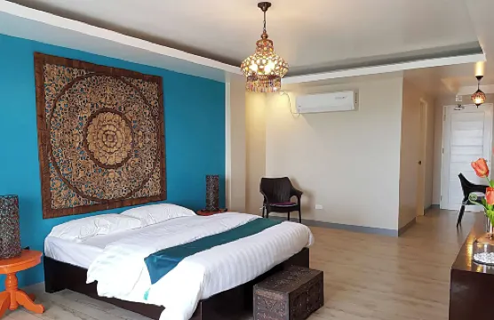Casa Almarenzo Bed & Breakfast