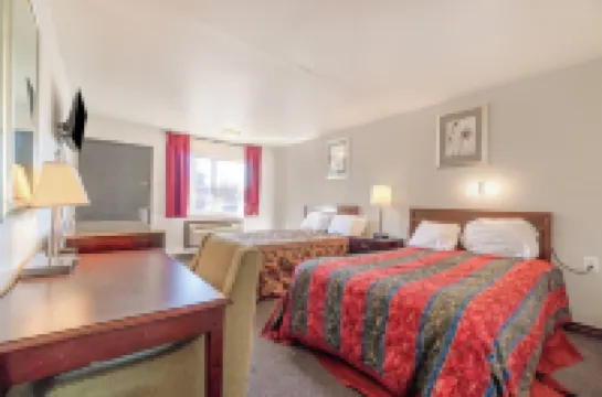 Castle Inn & Suites by OYO Chickasha Các khách sạn ở Chickasha