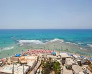 3Br Beachfront Apt w Amazing Sea View l Mamad - 3 stjerner