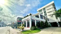 The Bridge Residence Hotel فنادق في 