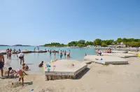 Apartments Zanze Hotels in Муртер