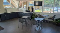 Crystal Inn - Neptune Hotels in Neptune Township