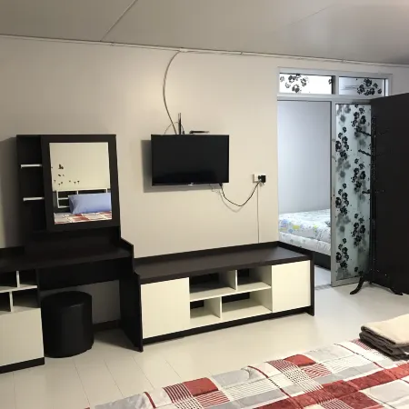 Muangthongthani Rental/Khun Dan