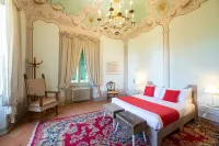Villa Alta - Residenza d'Epoca Con Piscina Hotels in Molina di Quosa-rigoli