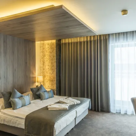 Hotel AquaCity Seasons