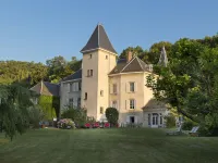 Chateau et Spa de la Commanderie Hotels near Summum