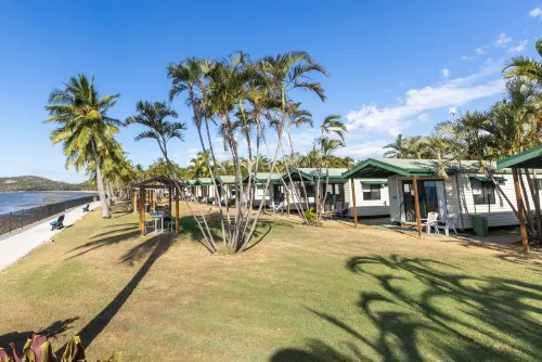 Nrma Bowen Beachfront Holiday Park - Beach