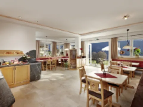 Alpenhof Apartments Hotels in Mittersill