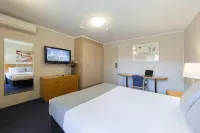 Ibis Styles Canberra Hotels in Fyshwick