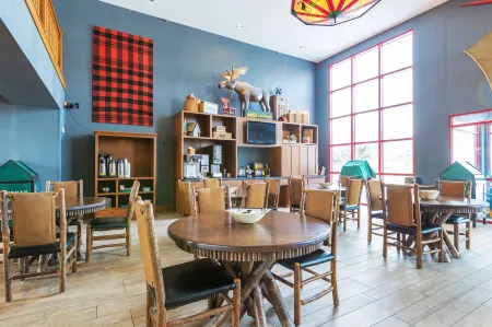 Wildwood Lodge & Suites