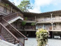 Coachman's Inn, A Four Sisters Inn Hotels near Pat Areias Sterling