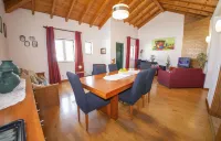 A33 - Fishermans Cottage in Lagos Hôtels à : São Sebastião
