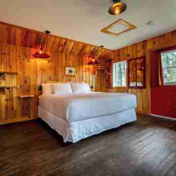 Pine Bungalows Rooms