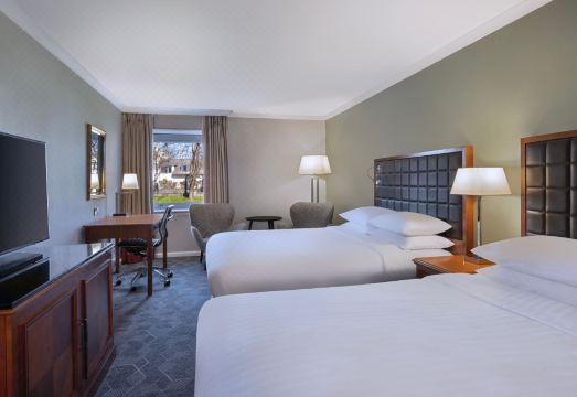 1. 델타 호텔 바이..