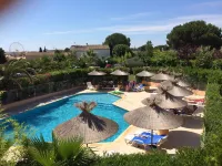 Brit Hotel Confort Hélios Agde - Uima-altaat