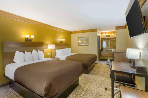 Best Western Rivers Edge Hotels in Red River