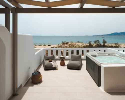 Almiriki Naxos Beachside Living Hotel berhampiran Pantai Plaka