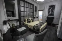 Four Seasons Halat