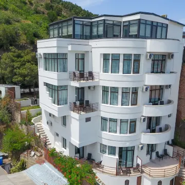 Vista Hotel Hotels near Tbilisi TV Broadcasting Tower