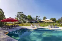 Burncroft Guesthouse - Pools