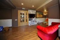 Hostal Vall d'Aneu by Arcas & Sambola