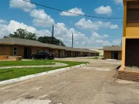 EXPRESS INN & SUITES Hotels in Wharton