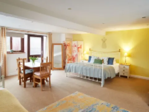 Dairy Barns Hotels in North Norfolk District