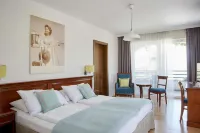 Seewirt & Haus Attila Отели в г. Руст