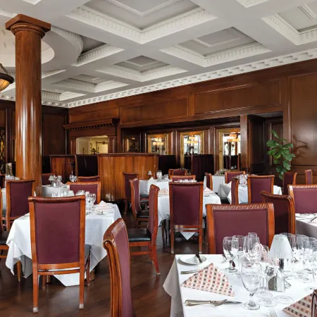 Market Pavilion Hotel