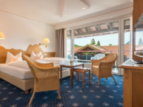 Hotel Rheinischer Hof Hotels near Wank Mountain