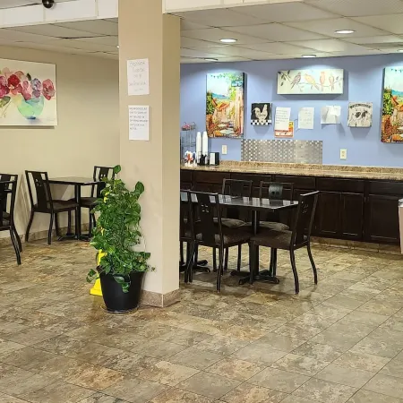 Fairview Inn & Suite
