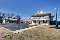 Key West Inn - Tuscumbia Hotels in 