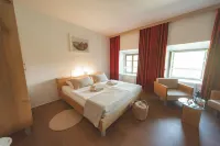 Rooms & Apartments Podsreda Castle Hotels in Brezice