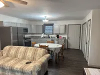 Charming 2-bedroom duplex with WiFi, AC in marvelous Mansfield Hotels in Wright County