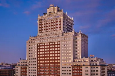 Riu Plaza España Hotels near Edificio Espana