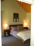 Scotsdale Valley Studios Hotels near RiverFront Gallery
