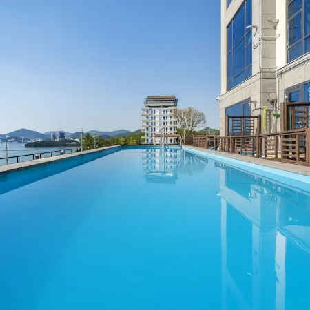Yeosu Sunset Hostel and Pension